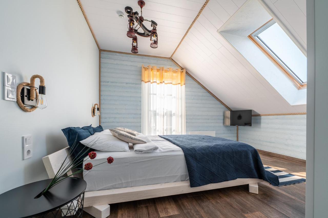 Pakri Parun Aparthotel Paldiski Exteriör bild