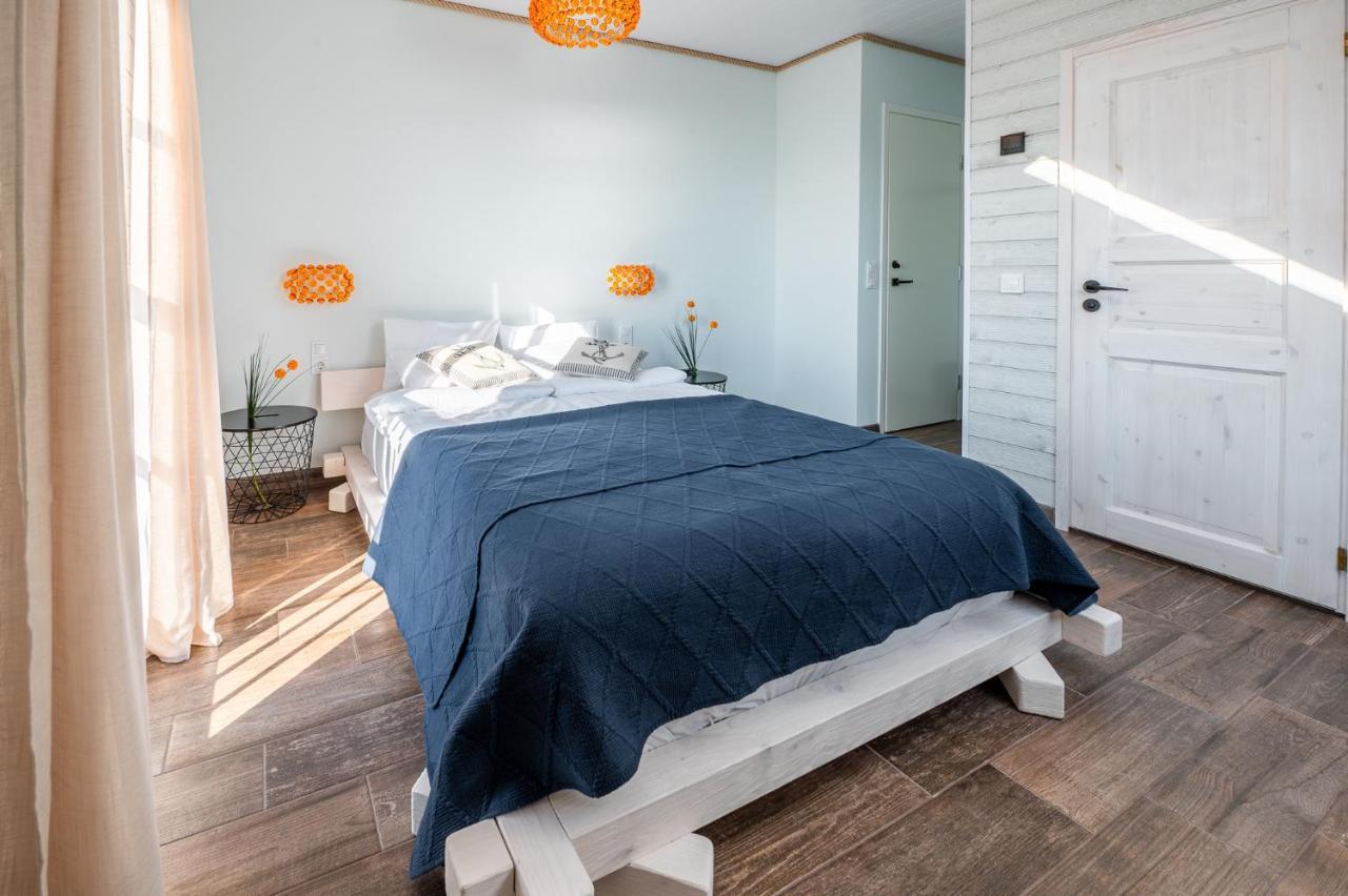 Pakri Parun Aparthotel Paldiski Exteriör bild