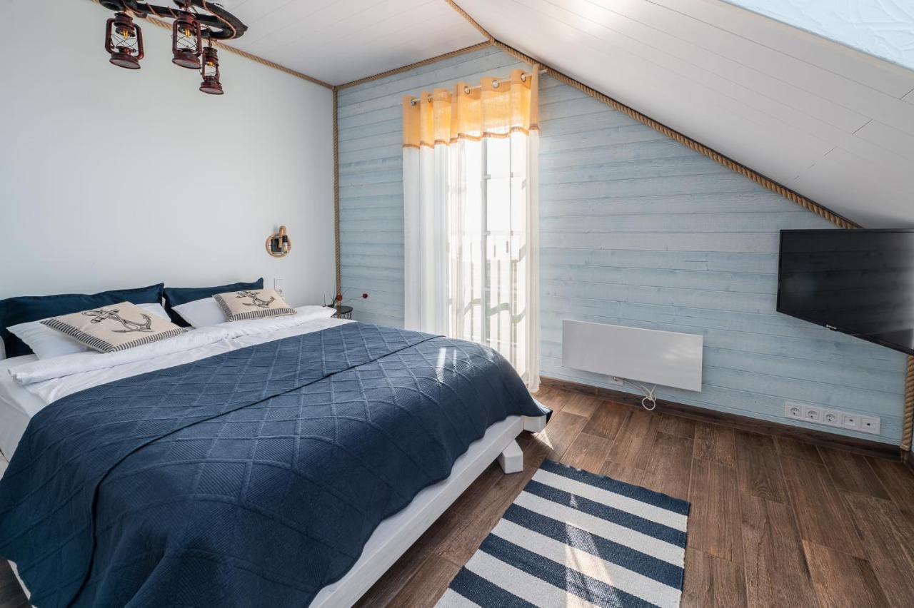 Pakri Parun Aparthotel Paldiski Exteriör bild