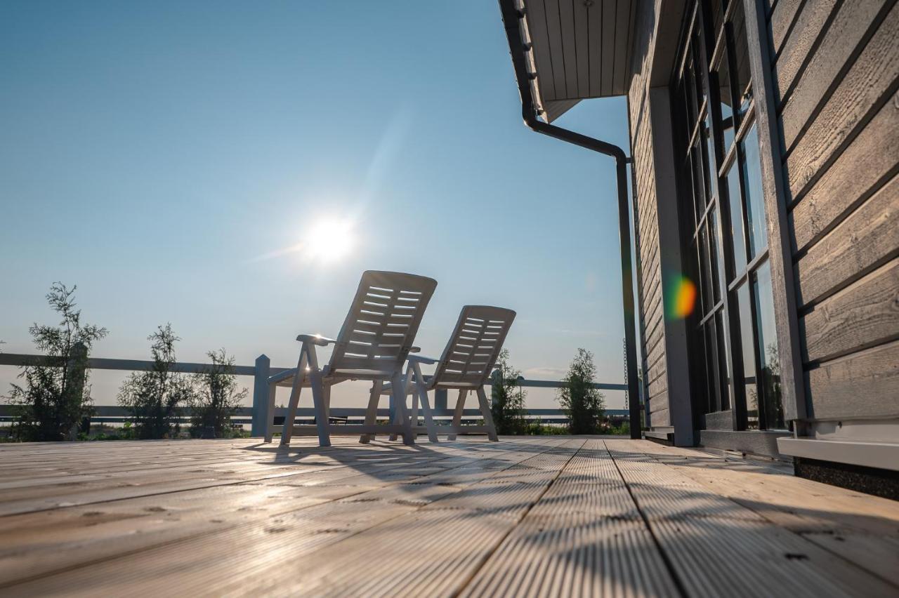 Pakri Parun Aparthotel Paldiski Exteriör bild