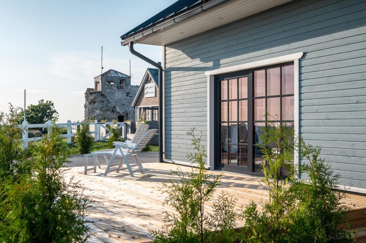 Pakri Parun Aparthotel Paldiski Exteriör bild