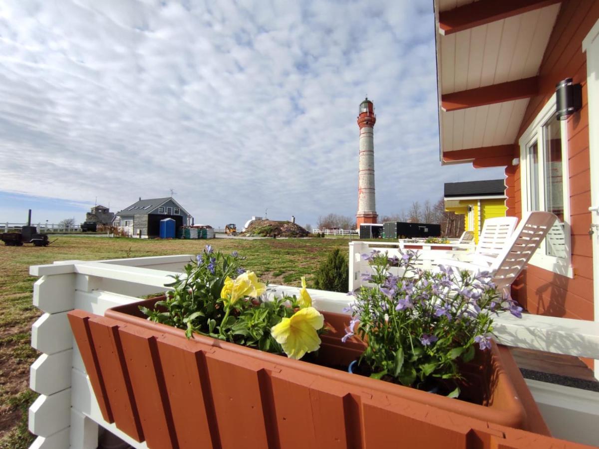 Pakri Parun Aparthotel Paldiski Exteriör bild