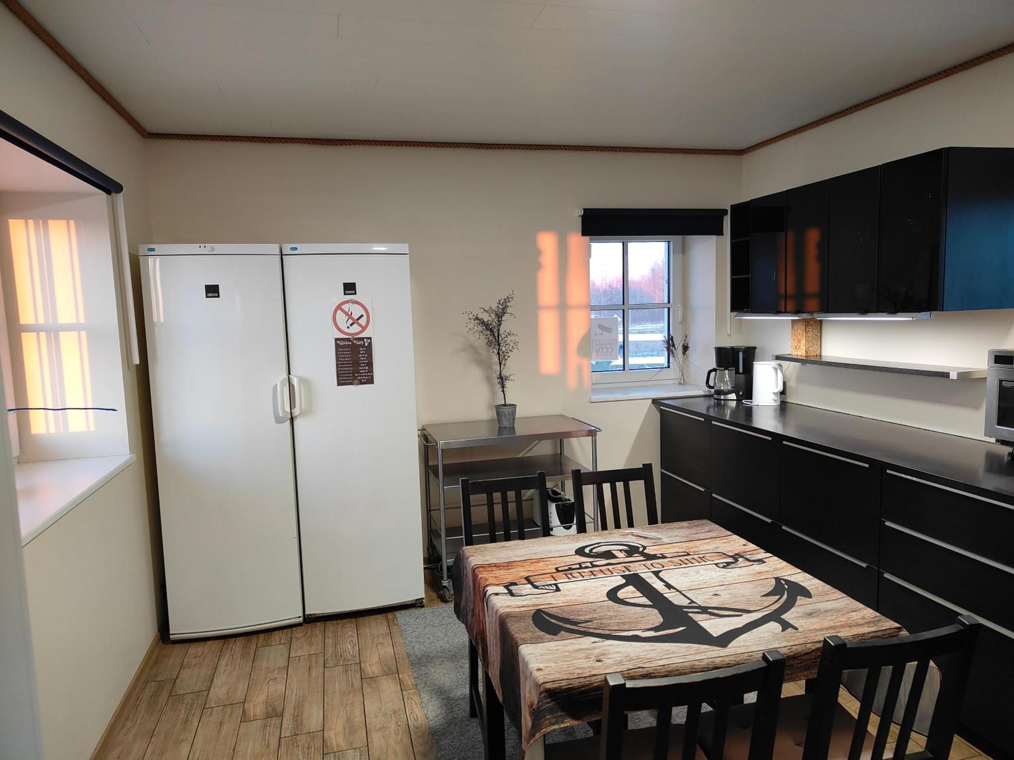 Pakri Parun Aparthotel Paldiski Exteriör bild