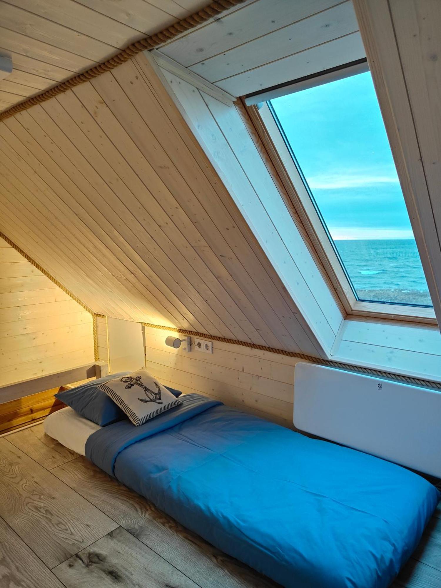 Pakri Parun Aparthotel Paldiski Exteriör bild